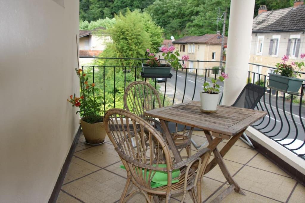 Appartement Chaleureux Avec Parking Gratuit Sarlat-la-Caneda Luaran gambar